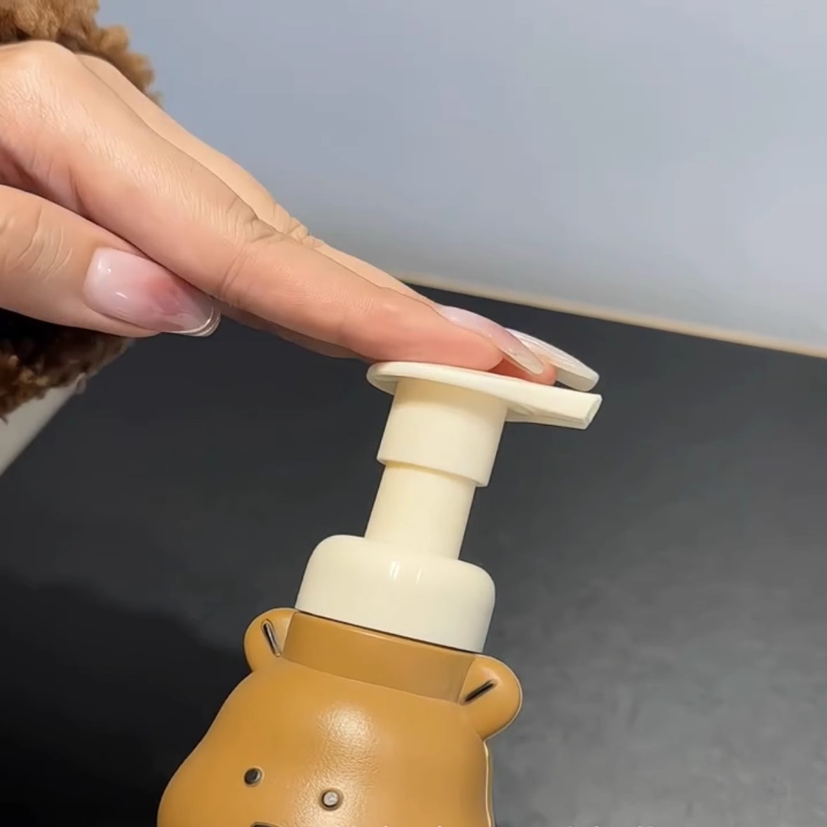 かわいいクマの泡 フォームボトル 手指消毒剤 シャンプー ボ - Baby Food Jelly のレビューと価格