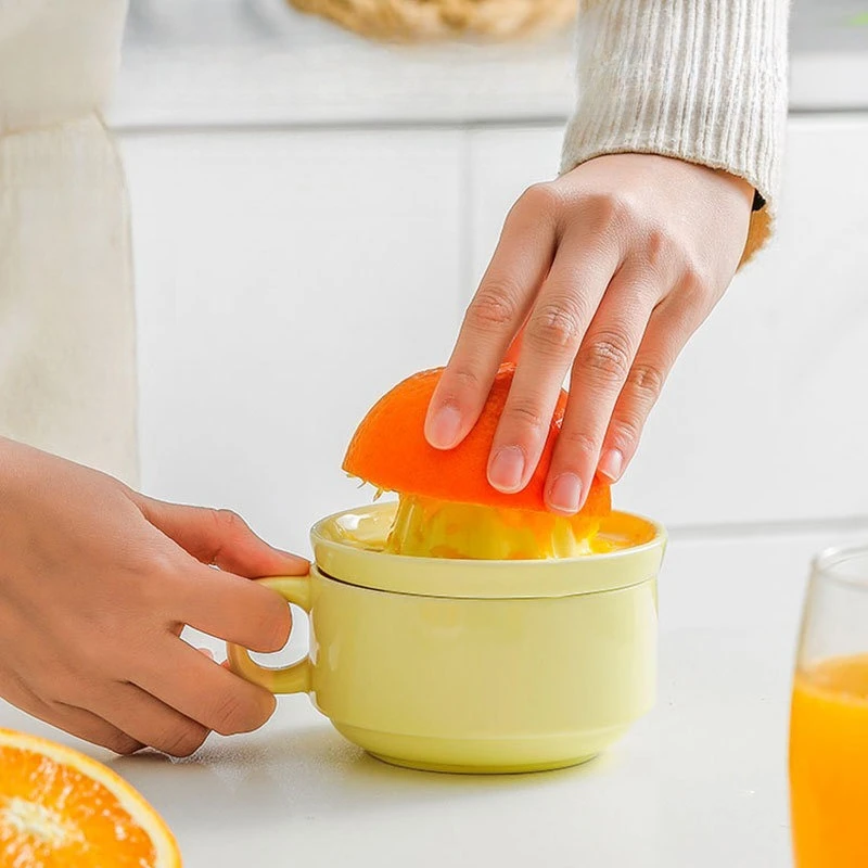 日本製セラミック製手動ジューサー オレンジ・レモン絞り器 手 - Baby Food Japanese のレビューと価格