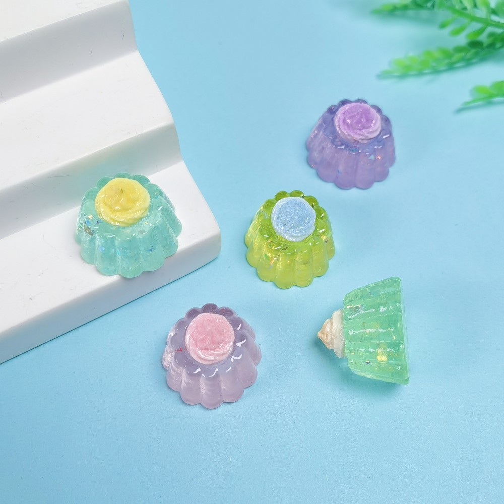 ミニチュアスパンコールクリームゼリーケーキ樹脂オーナメントD - Baby Food Jelly のレビューと価格
